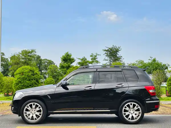 Mercedes-Benz GLK-Class 2012