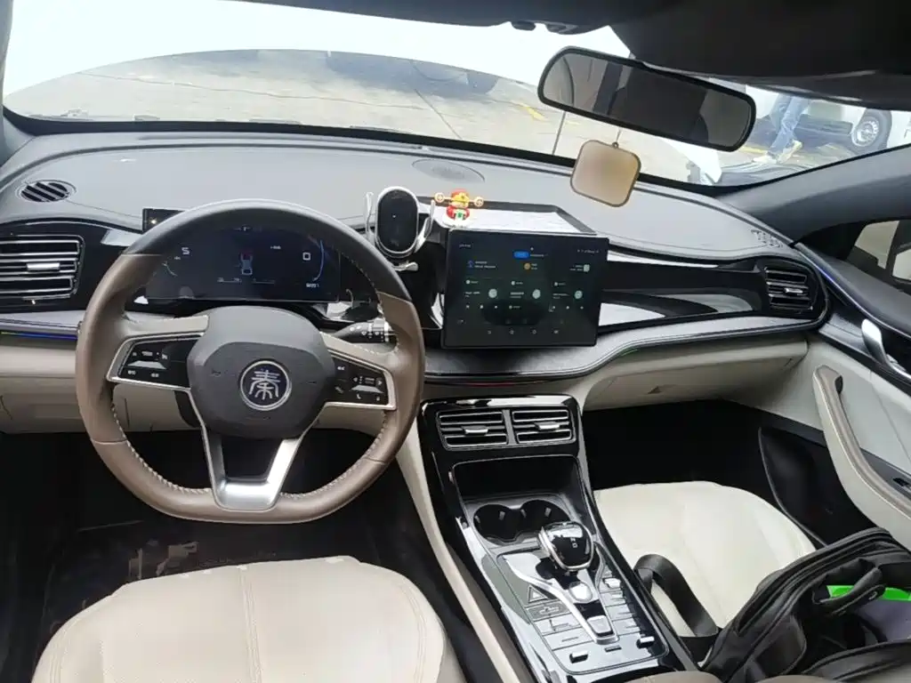 BYD Qin PLUS 2023 — фото 10
