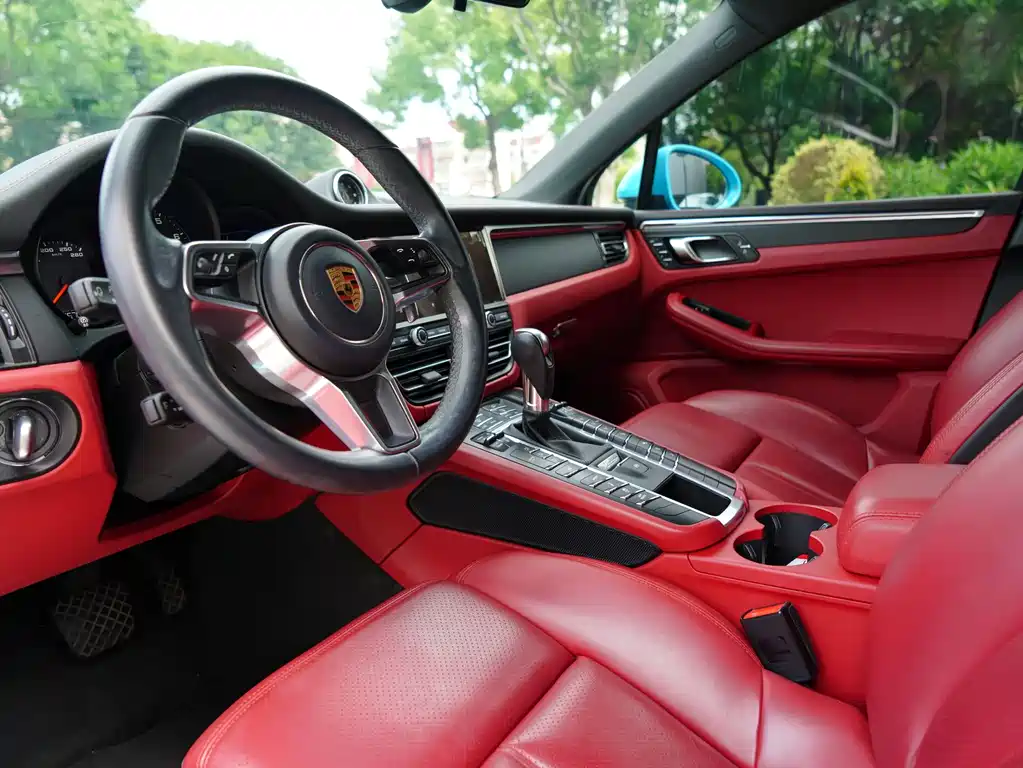 Porsche Macan 2021 — фото 13