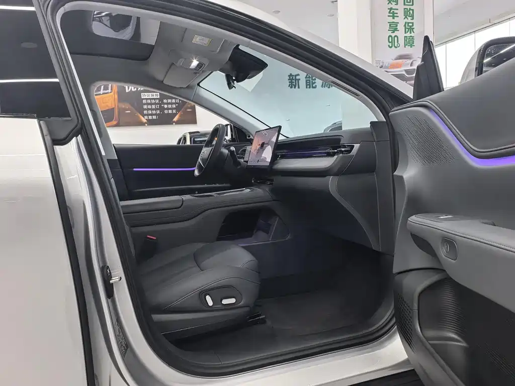 XPeng G6 2025 — фото 8