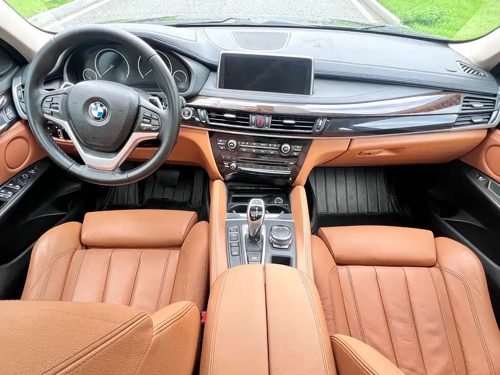 BMW X6 2015 — фото 16