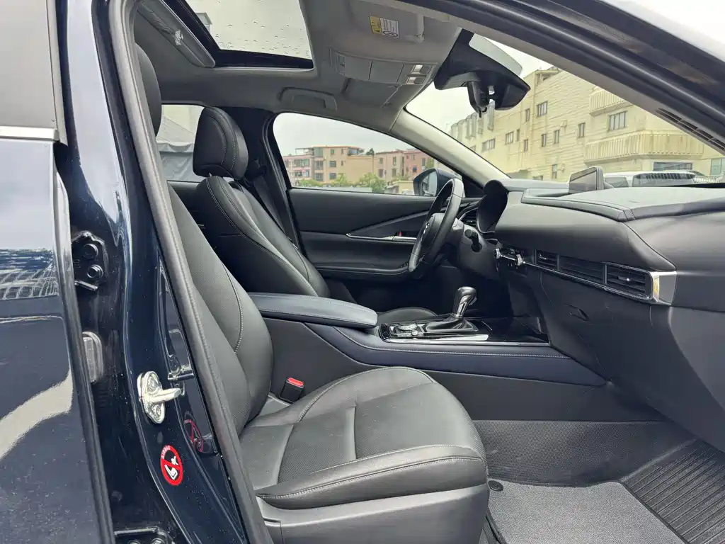 Mazda CX-30 2024