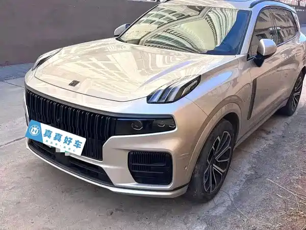 Lynk & Co 09 EM-P 2022