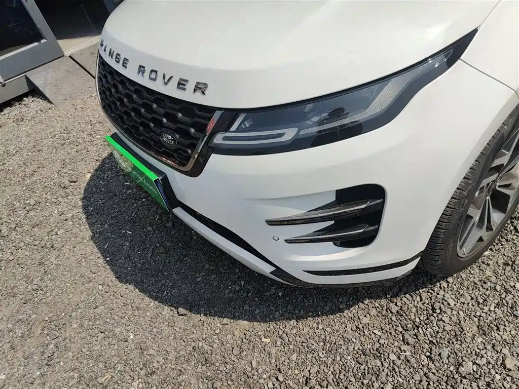 Land Rover Evoque 2024 — фото 18