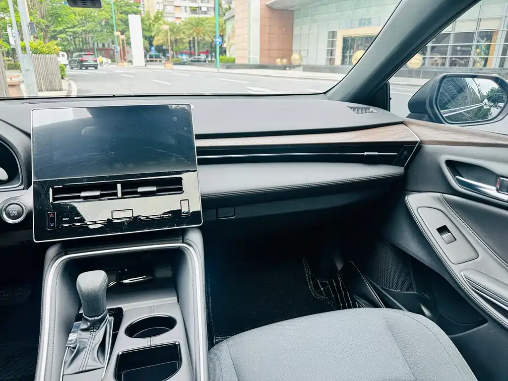 Toyota Avalon 2025 — фото 19