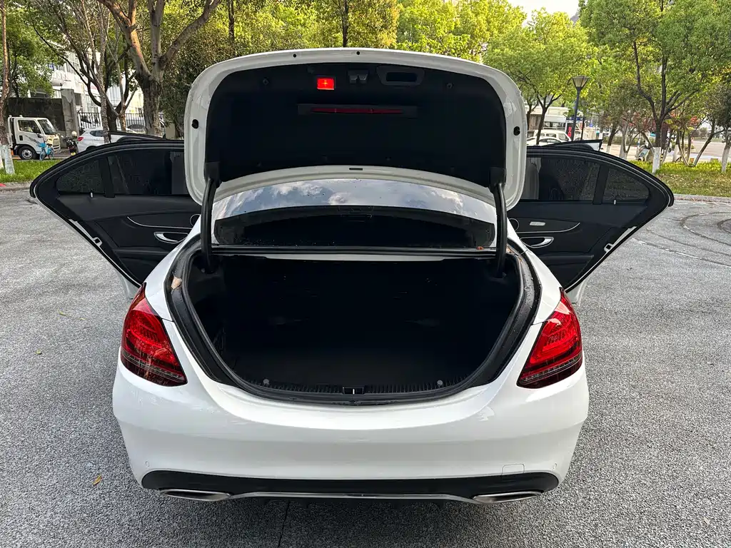 Mercedes-Benz C-Class 2020 — фото 11