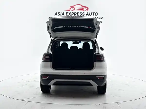 Volkswagen Tacqua 2021