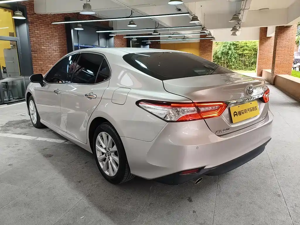 Toyota Camry 2021