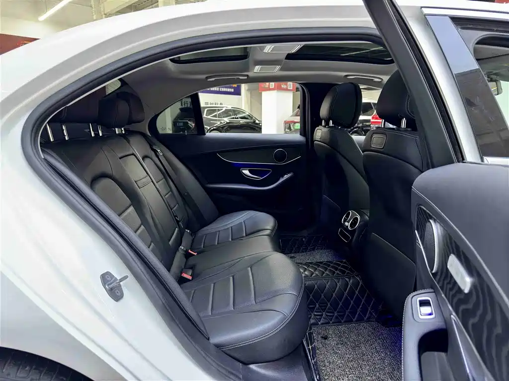 Mercedes-Benz C-Class 2019