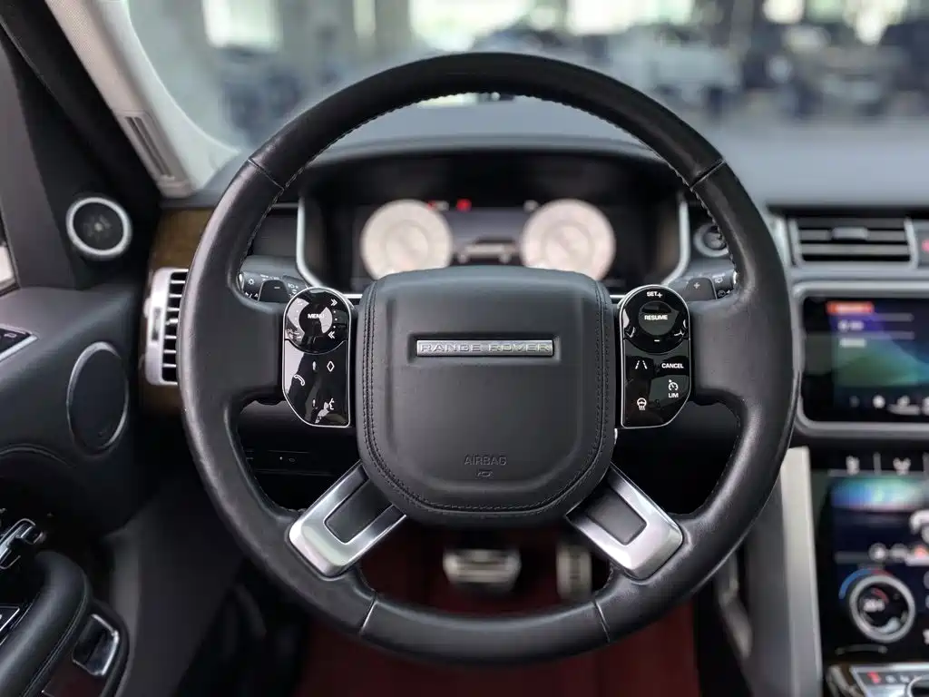 Land Rover Range Rover 2022 — фото 13
