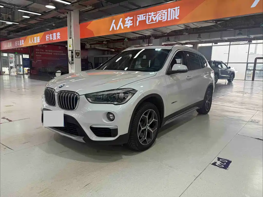 BMW X1 2017 — фото 1