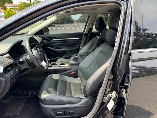 Nissan Teana 2022