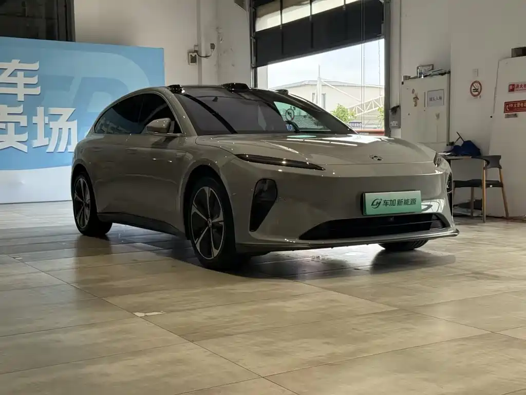 NIO ET5T 2025