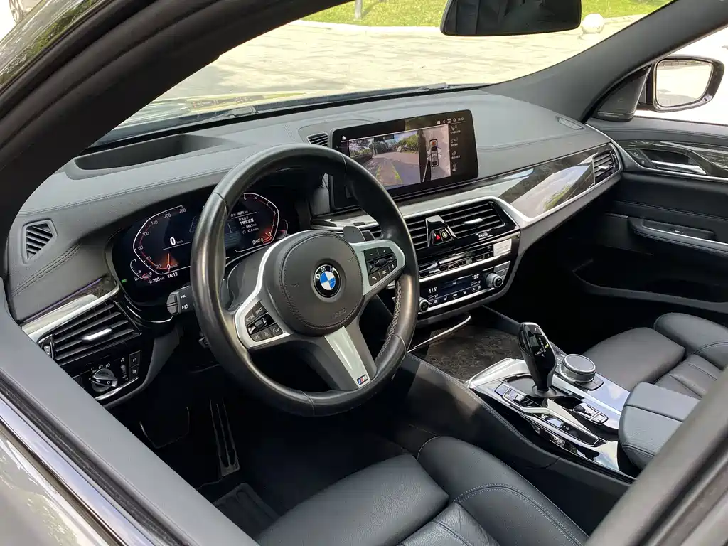 BMW 6 Series GT 2022 — фото 18
