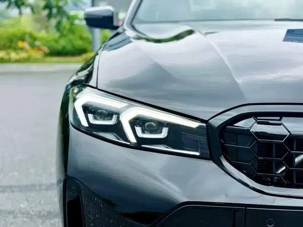 BMW 3 Series 2023
