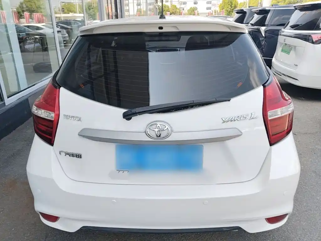 Toyota Yaris L 2017