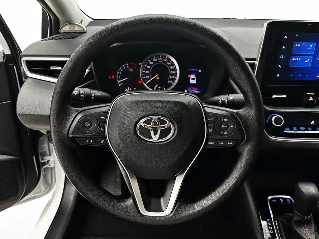 Toyota Corolla 2022 — фото 11