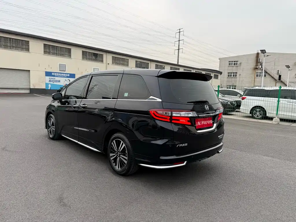Honda Odyssey 2021 — фото 16