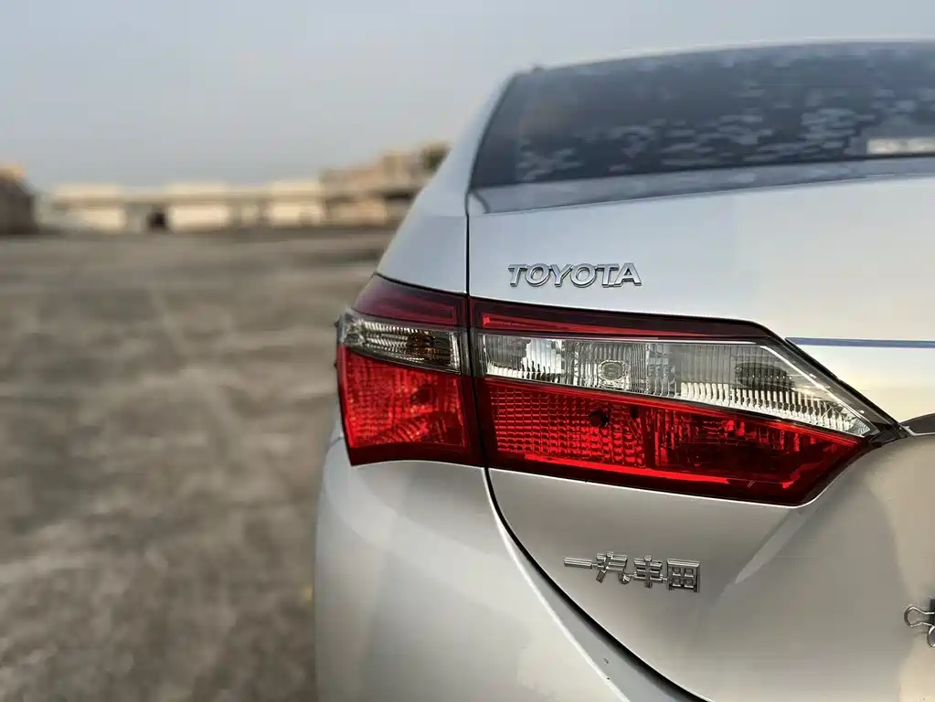Toyota Corolla 2019 — фото 19