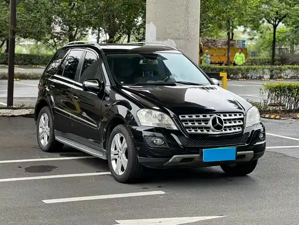 Mercedes-Benz M-Class 2009