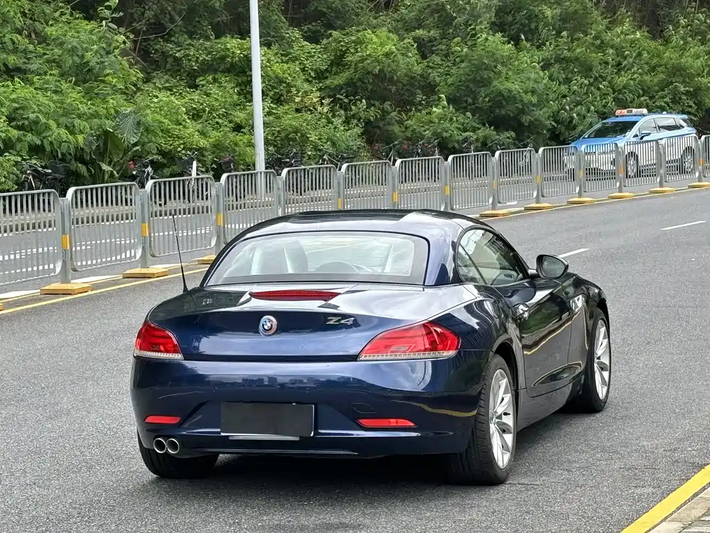 BMW Z4 2015 — фото 24