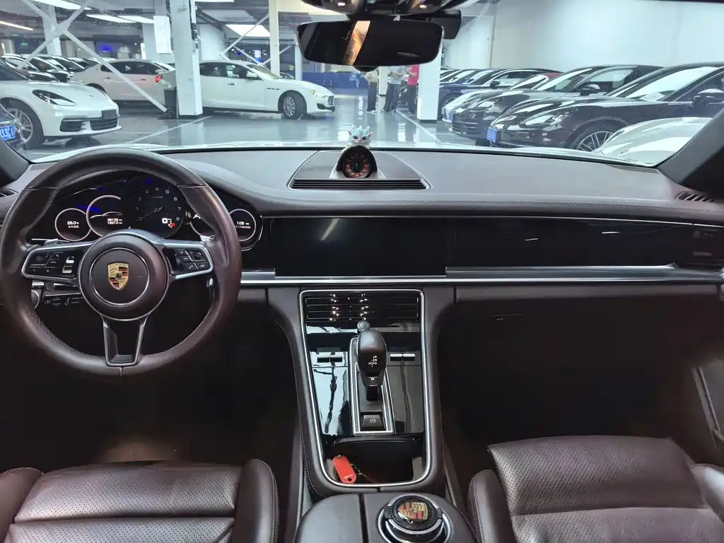 Porsche Panamera 2017 — фото 11