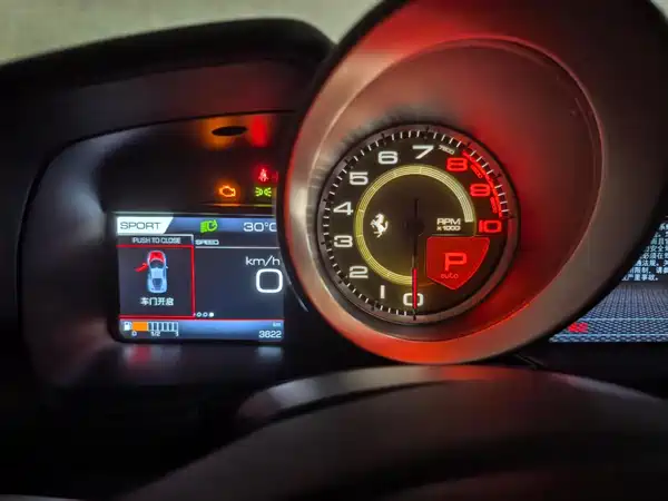 Ferrari F8 2022