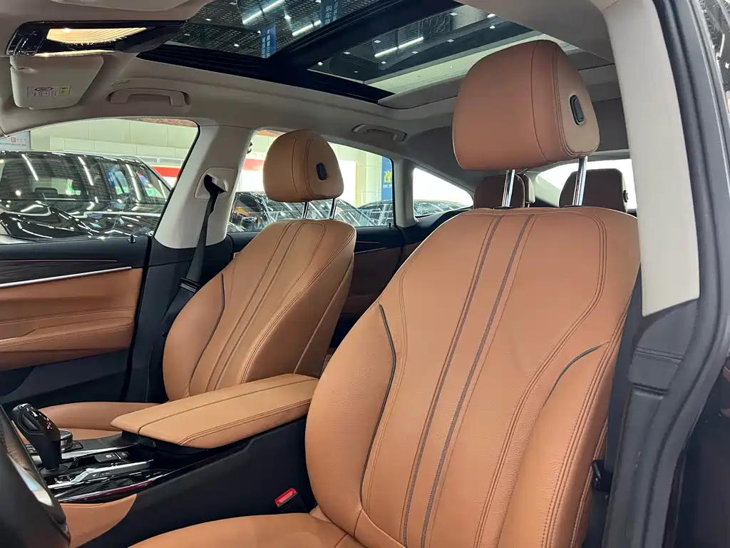 BMW 6 Series GT 2019 — фото 18