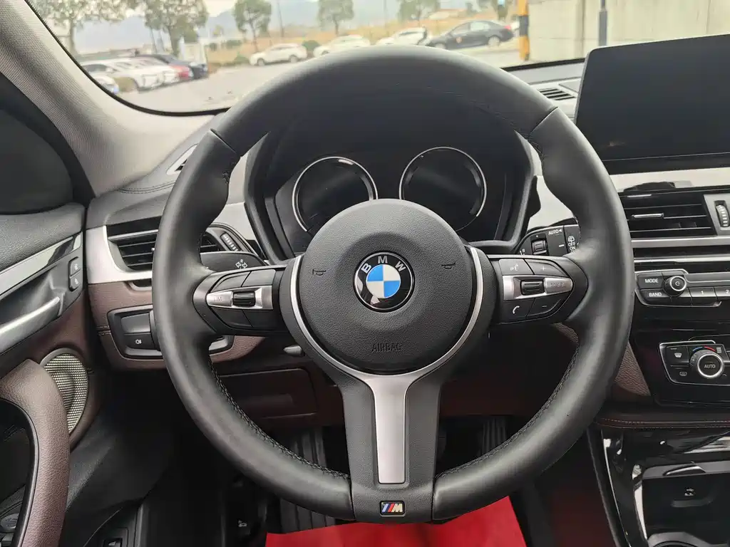 BMW X2 2022 — фото 15
