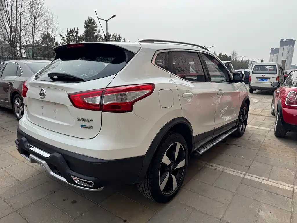Nissan Qashqai 2016 — фото 8