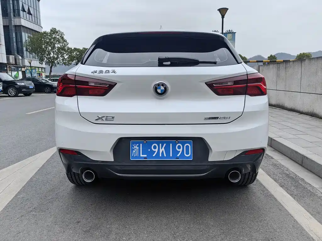 BMW X2 2022 — фото 7