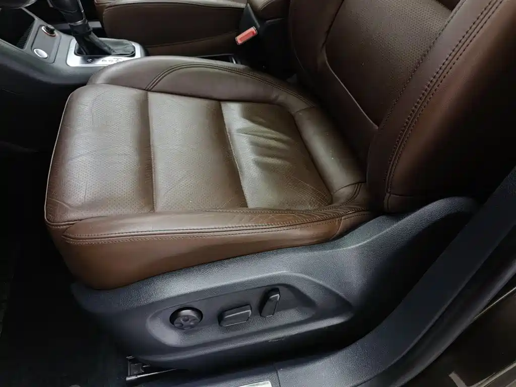Volkswagen Tiguan 2015 — фото 20