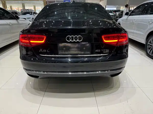 Audi A8 2013