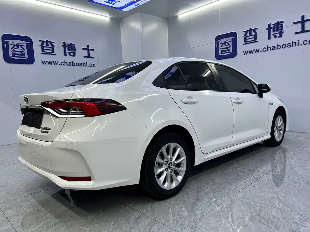 Toyota Corolla 2022 — фото 17