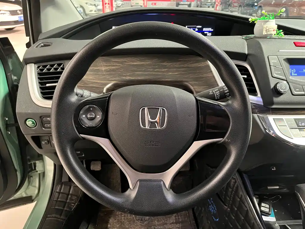 Honda Jade 2017 — фото 8
