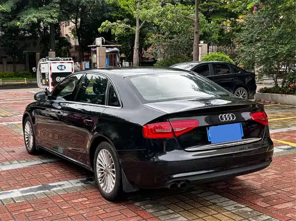 Audi A4L 2013