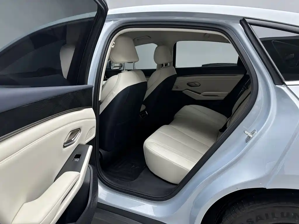 BYD Qin L 2024 — фото 10