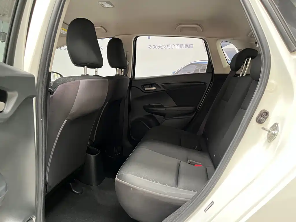 Honda Fit 2017 — фото 13