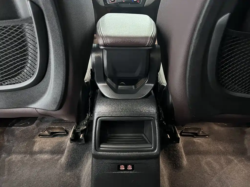 BMW X1 2022 — фото 14