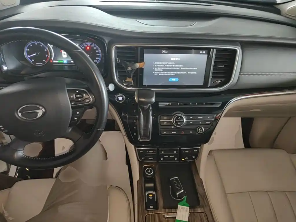 GAC Motor Trumpchi M8 2019 — фото 10