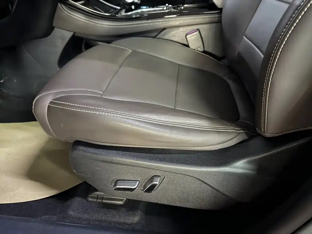 BYD Song MAX New Energy 2022 — фото 12