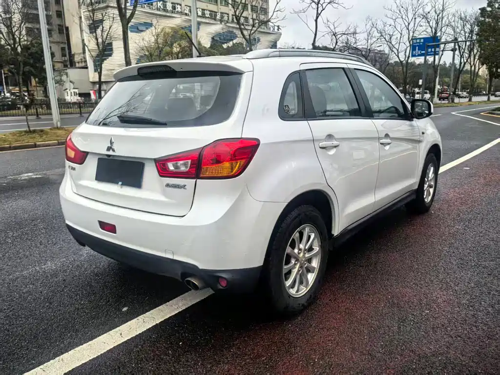 Mitsubishi ASX 2015 — фото 10