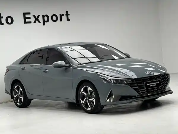 Hyundai Elantra 2023