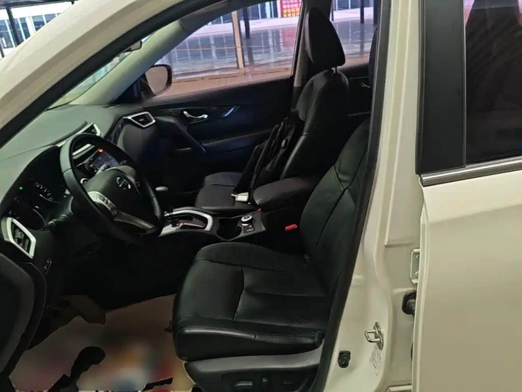 Nissan X-Trail 2015 — фото 15