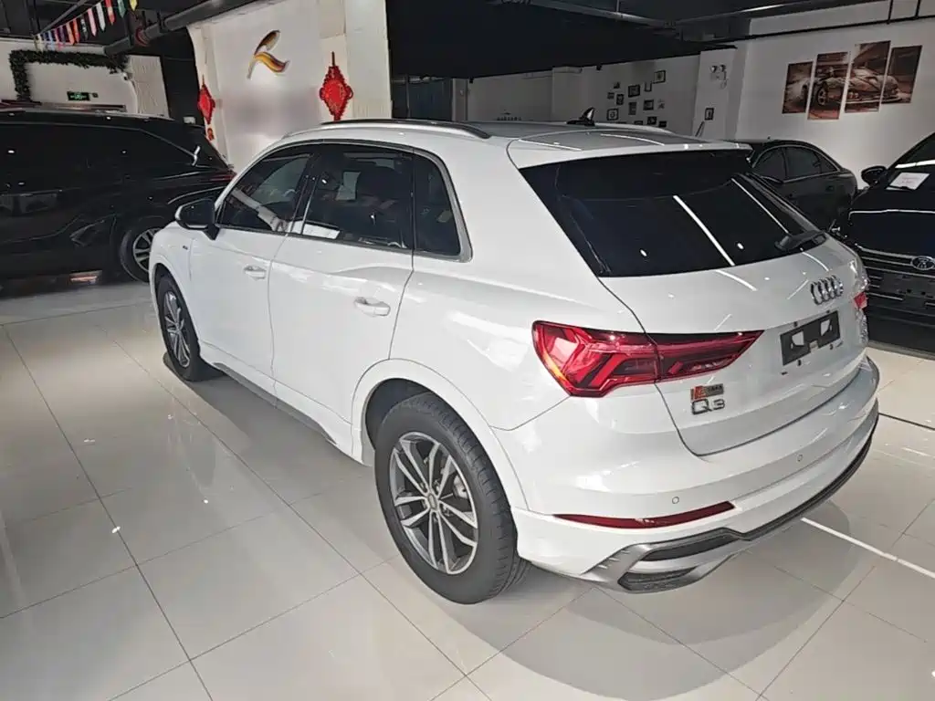 Audi Q3 2021
