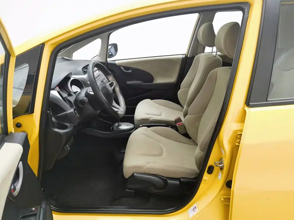 Honda Fit 2013 — фото 10