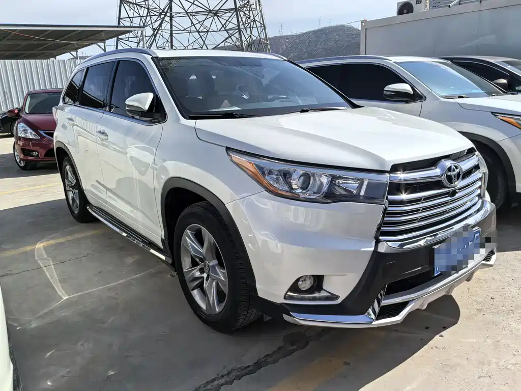 Toyota Highlander 2017 — фото 3