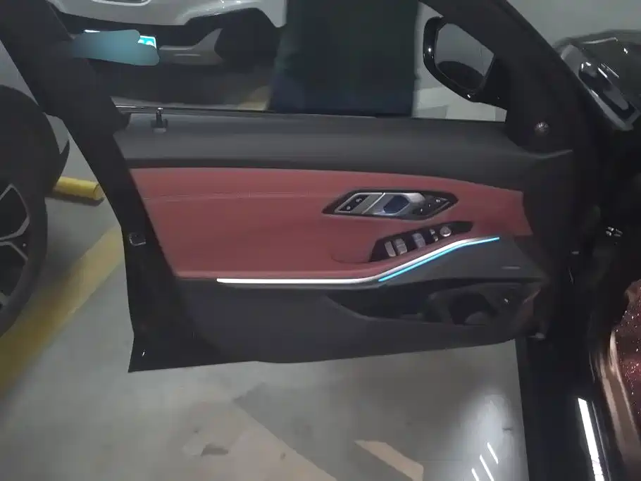 BMW 3 Series 2025
