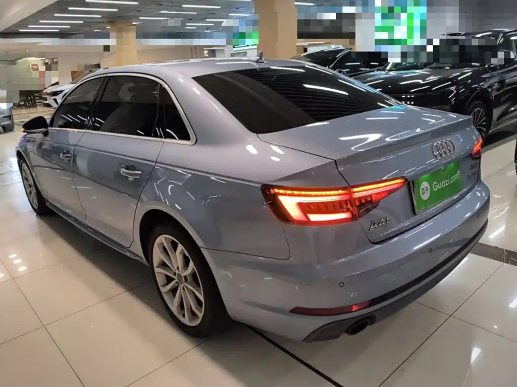 Audi A4L 2018