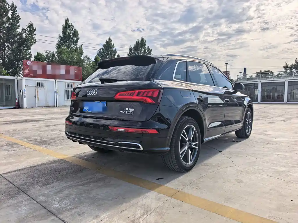 Audi Q5L 2019 — фото 9